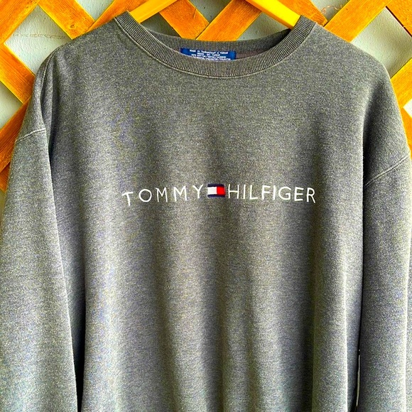 tommy hilfiger crewneck sweater - Picture 2 of 3